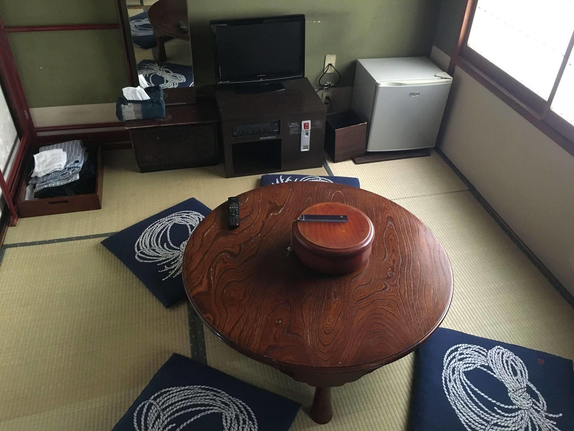 Ryokan Takayama Такаяма Экстерьер фото
